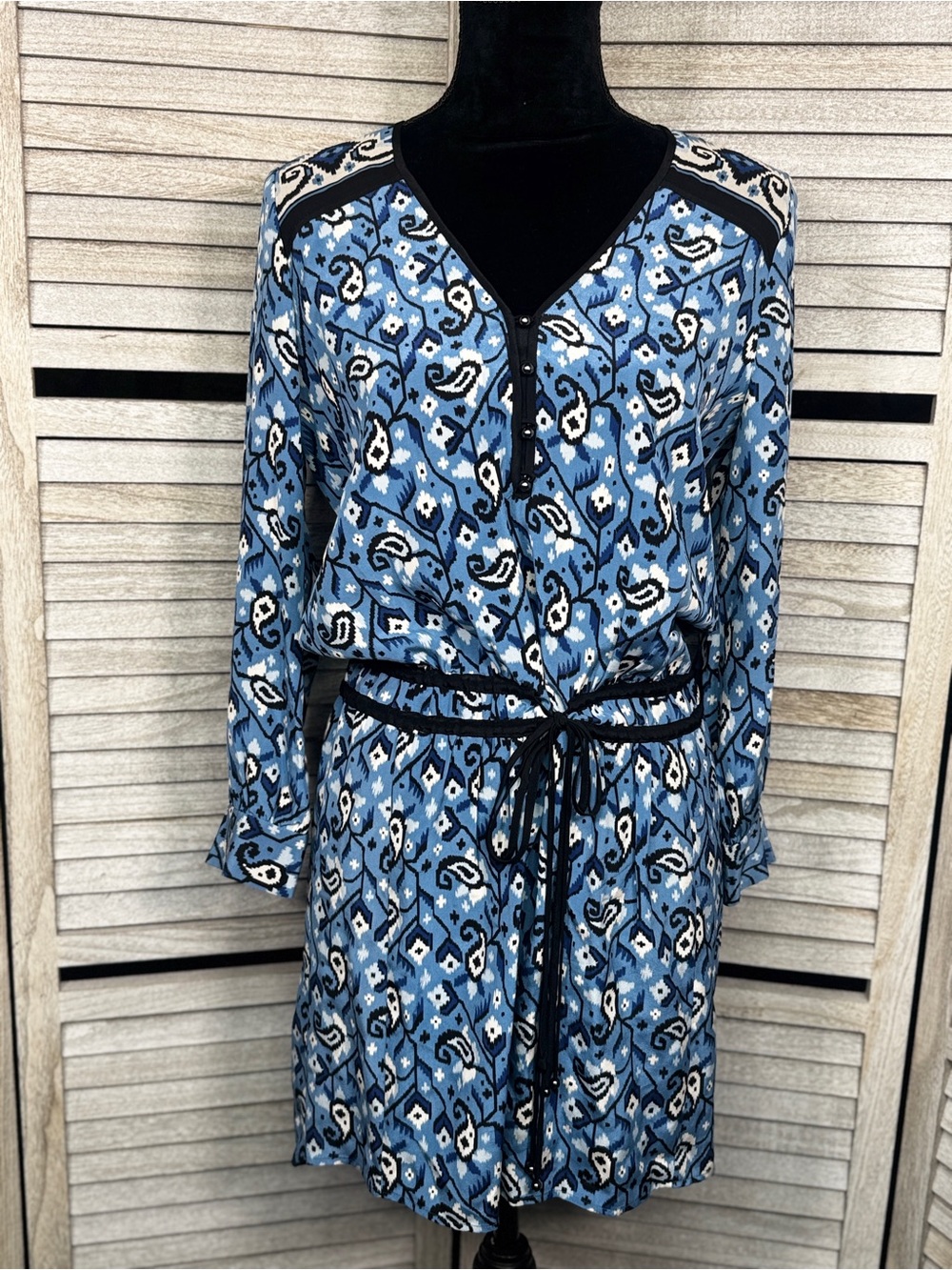 Veronica Beard 100% Silk Blue Paisley Dress Size 2 XS